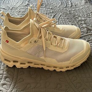 On Running Cream Athletic Shoes with Chunky Sole